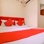 OYO 76116 Hotel Sakinaka Inn